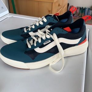 Vans Ultrarange tennis shoe